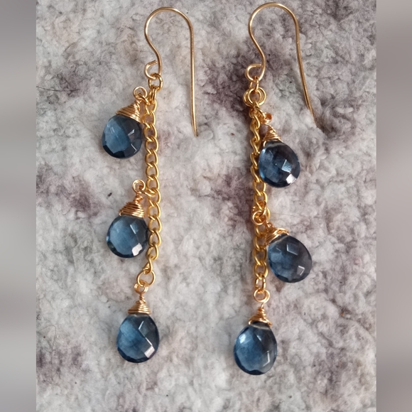 Earring - Picture 3 of 3